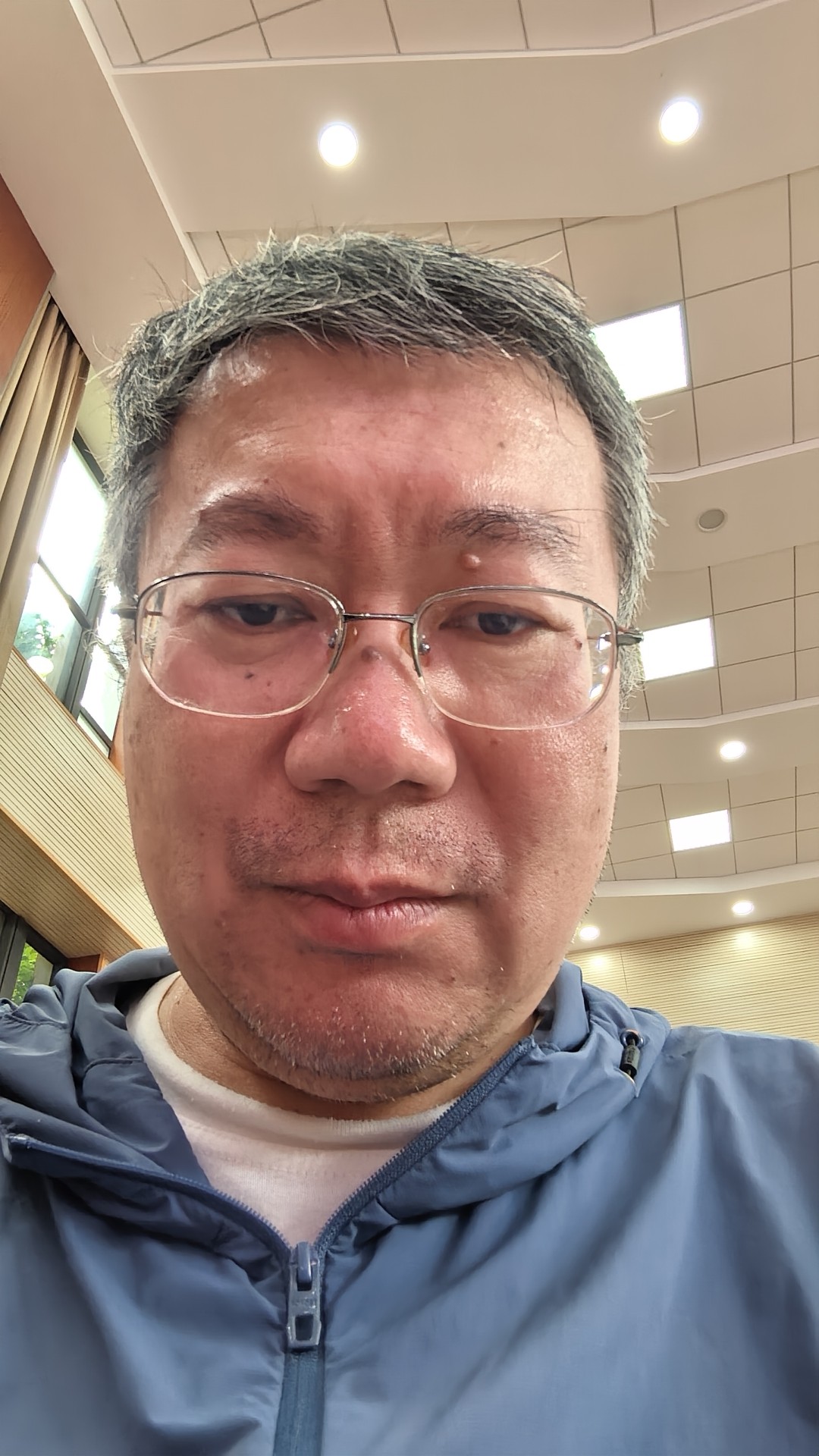 袁洪